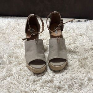 Not Rated Women's Tan Espadrille Wedges